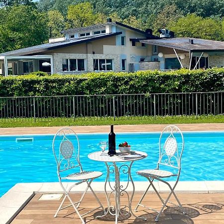 Casa Vacanze Alessandro Spinone Al Lago Buitenkant foto